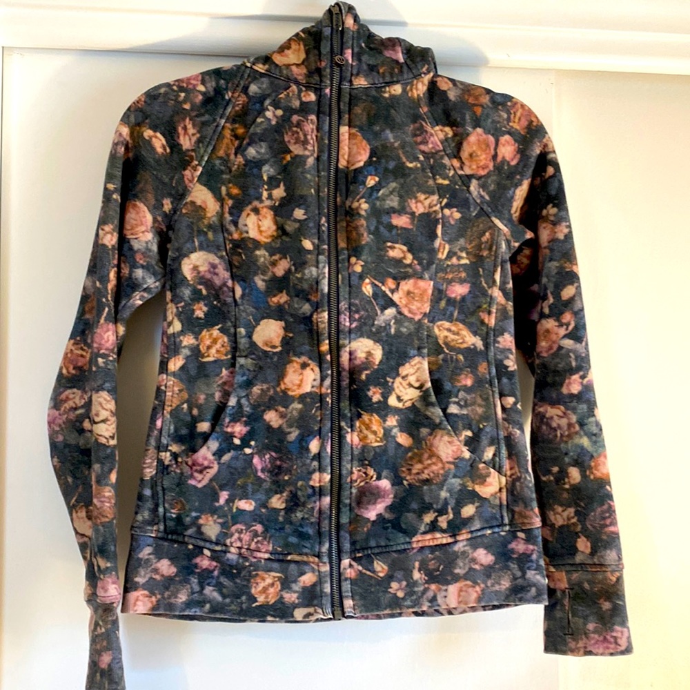 lululemon floral hoodie, size 6